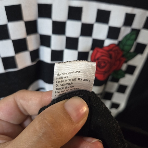 Black tee "Amour follow your heart" - Picture 5 of 9